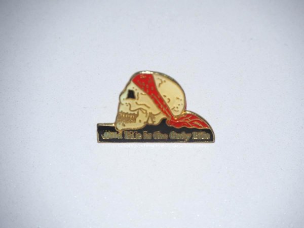 Pin - Wild Life is the Only Life - Totenkopf